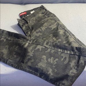Army print jeggins